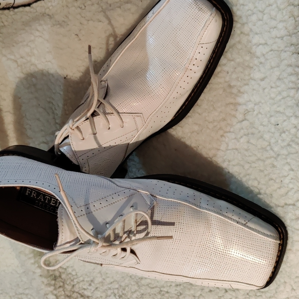 White men's shoes Fratelli size 10.5